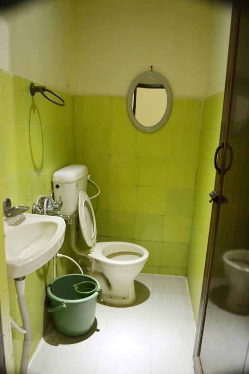 Hotel Galaxy Comforts Mysuru Zewnętrze zdjęcie