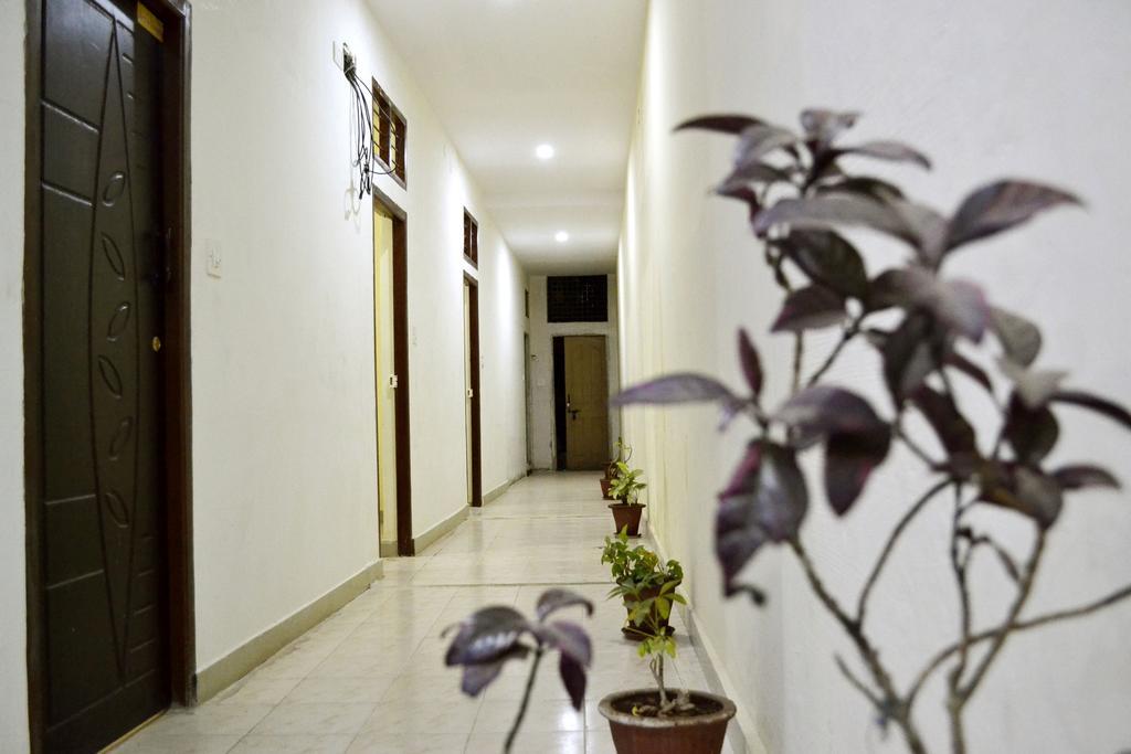 Hotel Galaxy Comforts Mysuru Zewnętrze zdjęcie