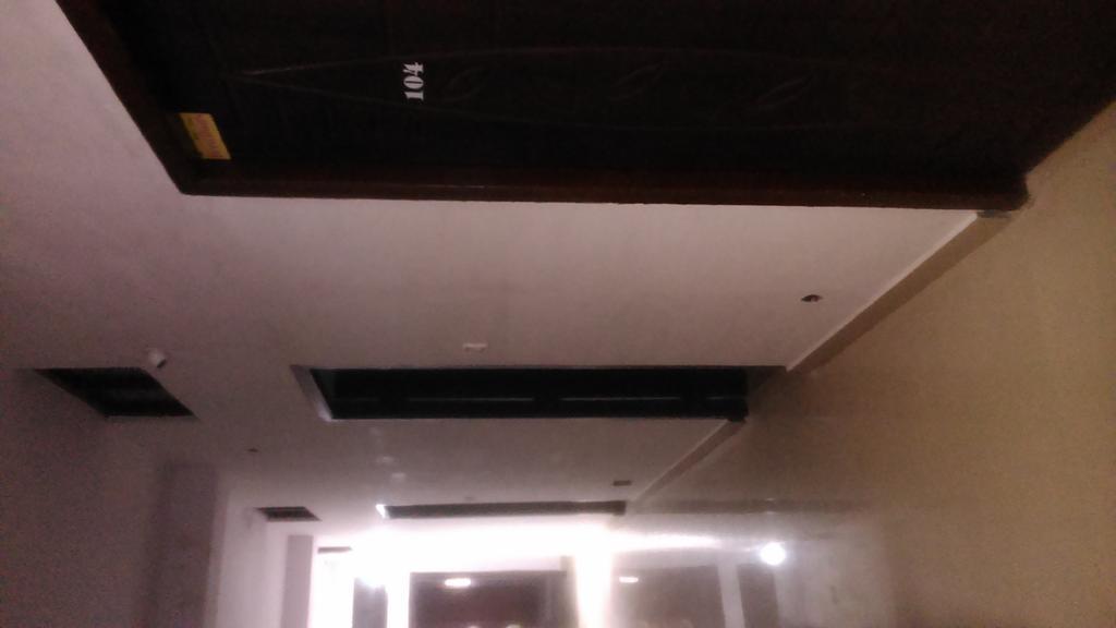 Hotel Galaxy Comforts Mysuru Zewnętrze zdjęcie