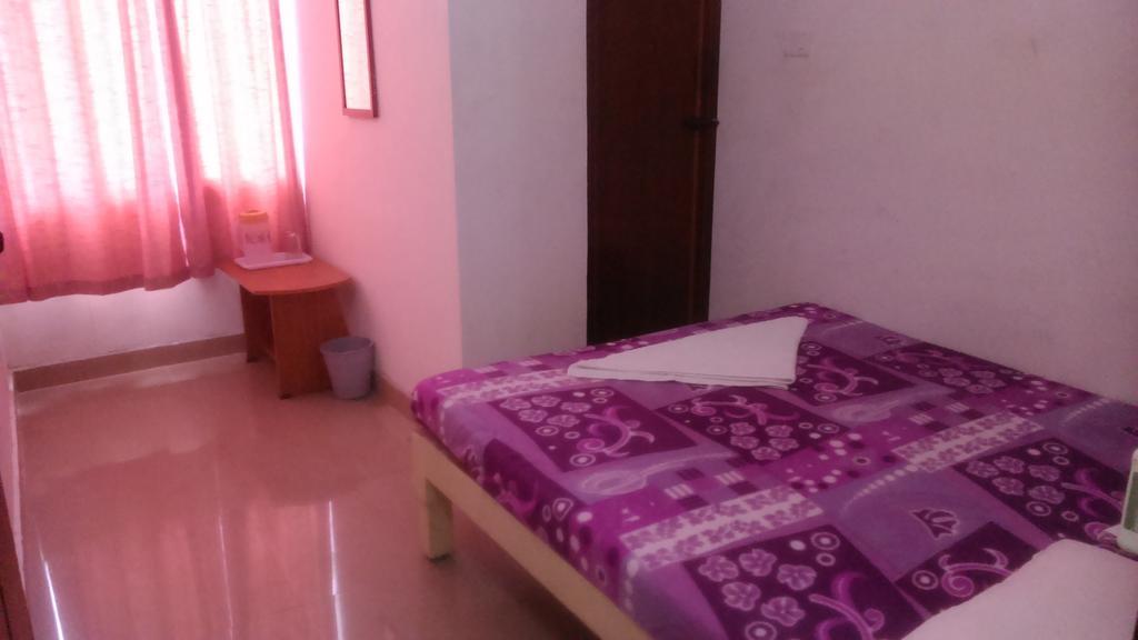 Hotel Galaxy Comforts Mysuru Pokój zdjęcie