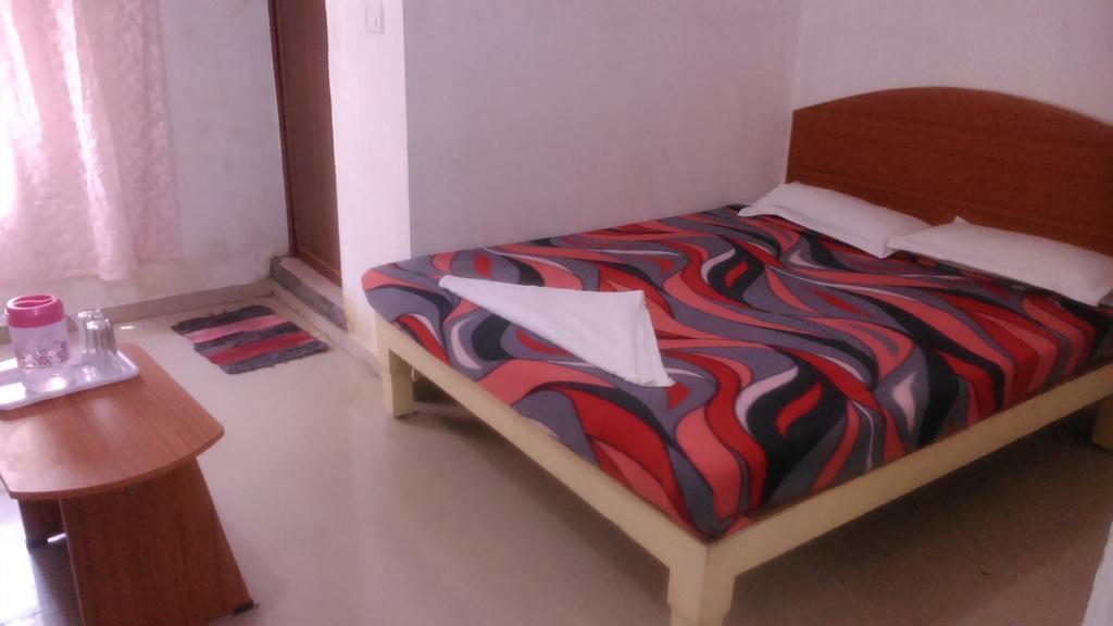 Hotel Galaxy Comforts Mysuru Pokój zdjęcie