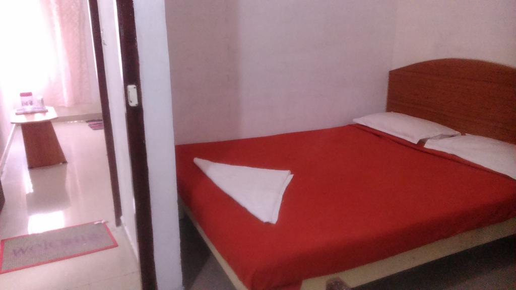 Hotel Galaxy Comforts Mysuru Pokój zdjęcie